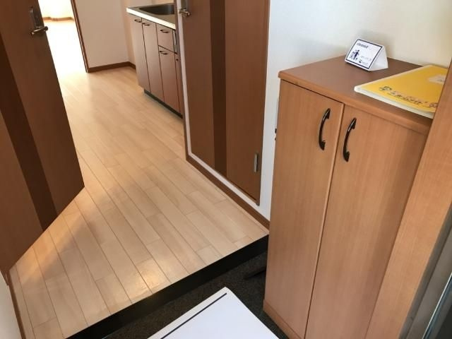 ル・ドーモ　くすの木の玄関