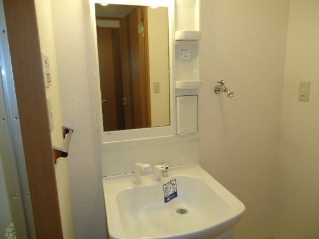 ル・ドーモ　くすの木の洗面所