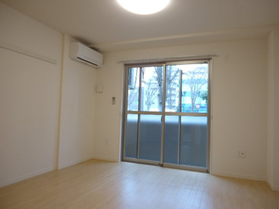 【居間・リビング】 | Arcadia TSUKUBA（アルカディアツクバ） | 洋室（照明付）