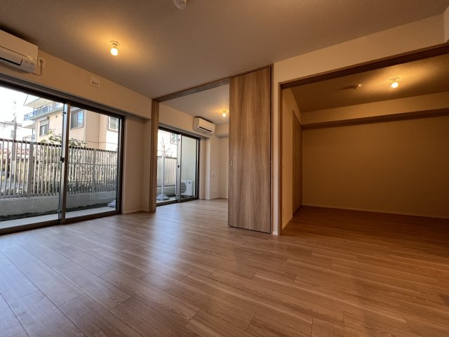 【居間・リビング】