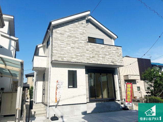 伊丹市鈴原町　第3期　新築一戸建ての外観|お客様に長く安心して住んでいだだける事にこだわった家づくり！住んでからのアフターサービスにもしっかりと取り組んでいます！
