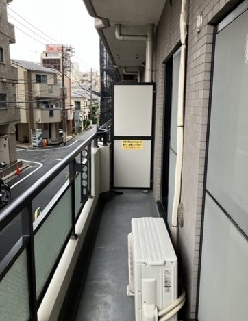 【バルコニー】