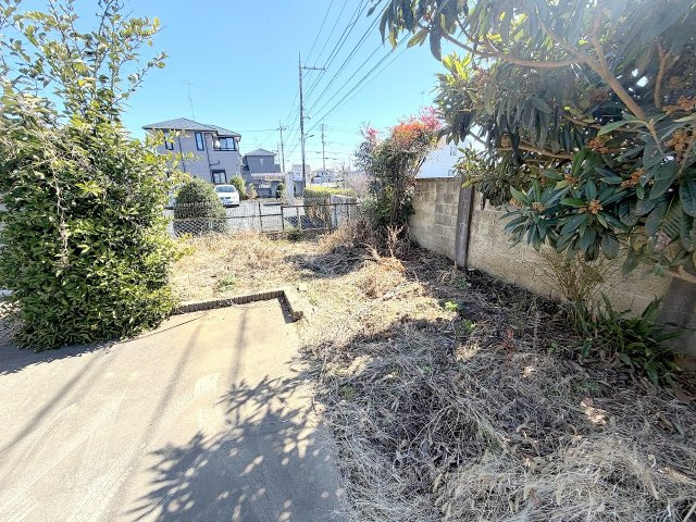 あきる野市瀬戸岡　中古戸建の庭