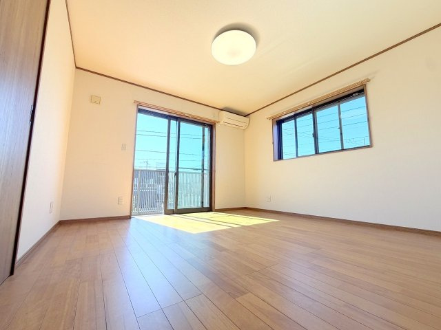 あきる野市瀬戸岡　中古戸建の洋室