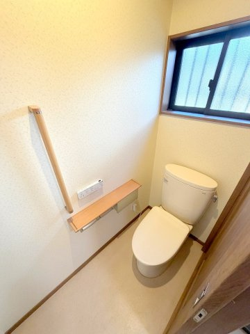 あきる野市瀬戸岡　中古戸建のトイレ