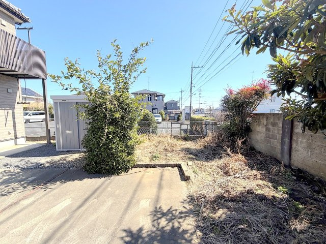 あきる野市瀬戸岡　中古戸建の庭