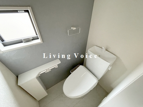 【トイレ】 | 【仲介手数料０円】海老名市国分寺台5丁目第2　新築一戸建て | 海老名市国分寺台5丁目第2　新築一戸建て