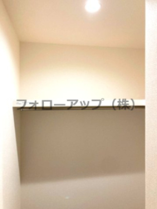 リーブルガーデン枚方市甲斐田新町の収納|たっぷりとした収納スペースです