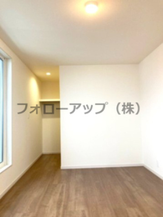 リーブルガーデン枚方市甲斐田新町の洋室|個人の部屋や寝室として使える洋室です