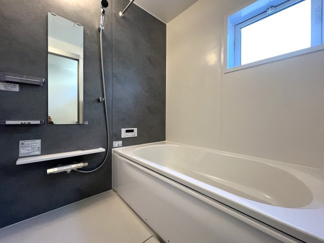 マイホームの憧れがたくさん詰まったお家【港南区日野中央２丁目新築戸建】の浴室|お風呂で日々の疲れを落としましょう