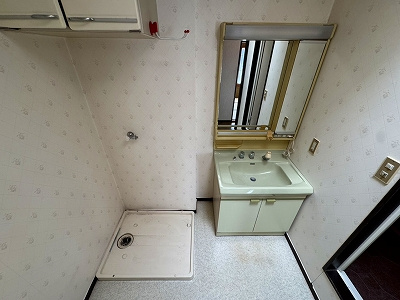 AIビルの独立洗面台