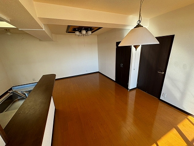 AIビルの居間・リビング