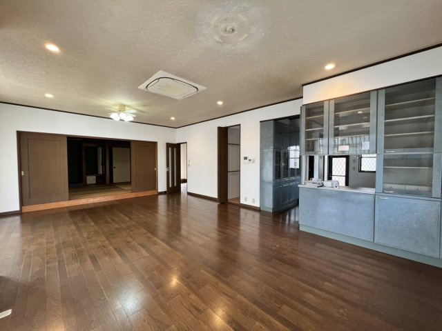 宇土市松山町戸建ての居間・リビング