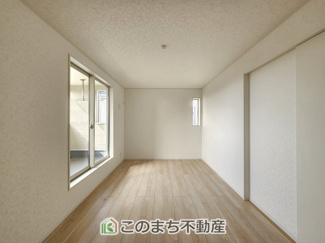 【洋室】 | CRADLE GARDEN栃木市大平町西野田第4　3 | 南向きで陽当たりの良い洋室♪風通しもよく快適です☆