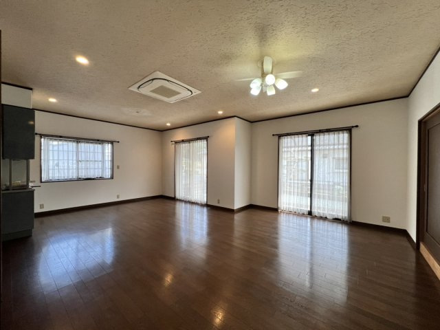 宇土市松山町戸建ての居間・リビング