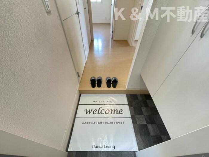 ルーエ Bの玄関|明るい玄関です