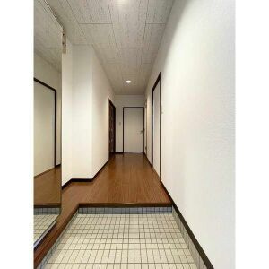 クレバー室見の玄関