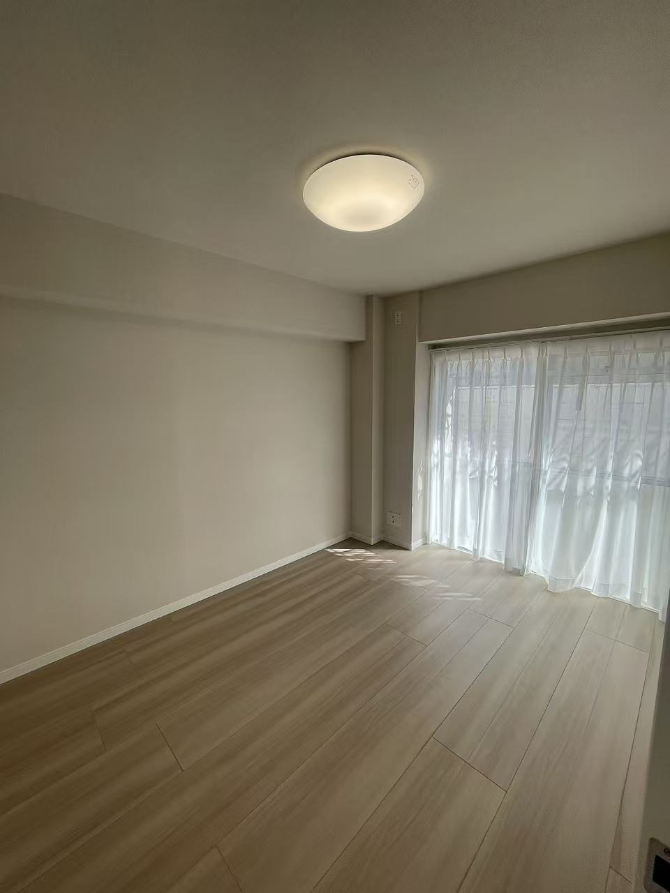 秀和第２奥沢レジデンスの洋室