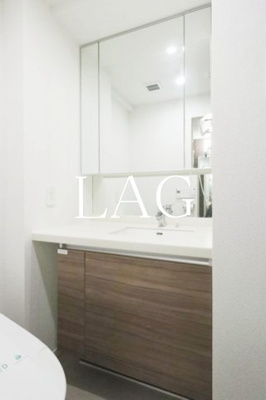 【洗面所】 | メイクスデザイン南青山 | 洗面台です。