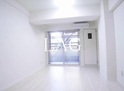 【居間・リビング】 | シャルマン築地明石町 | 洋室のお部屋です。