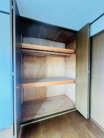 千守町2丁目戸建の収納