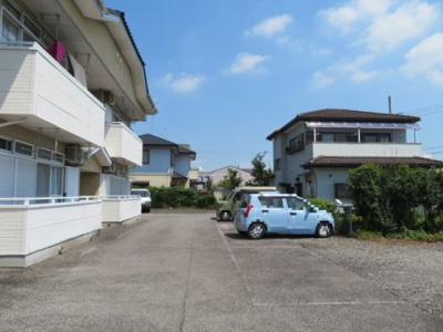 【駐車場】 | リバーサイド・クサカワ
