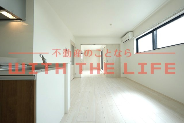 レガリア西町【キャッシュバック対象】の居間・リビング|ゆったり過ごせる居間です