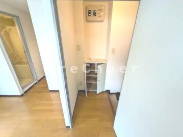 【玄関】 | ロイヤルコート学芸大P