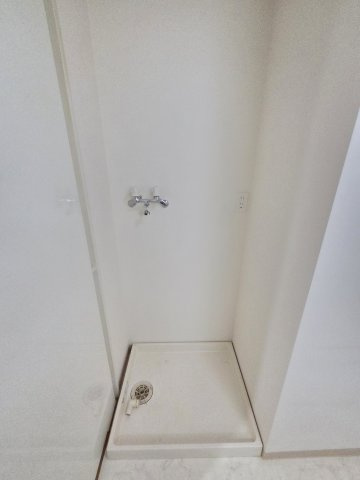 ダイアパレス東松山　11階のランドリースペース