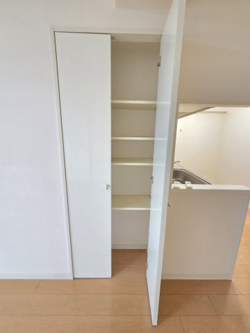 ダイアパレス東松山　11階の収納|リビングダイニング　収納