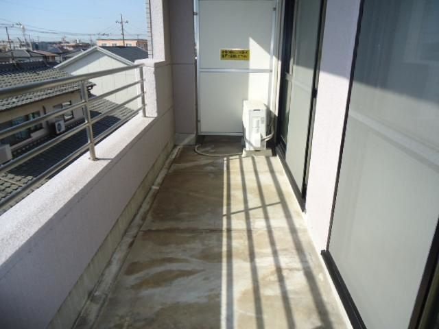 ファインヴィーブル参番館のバルコニー