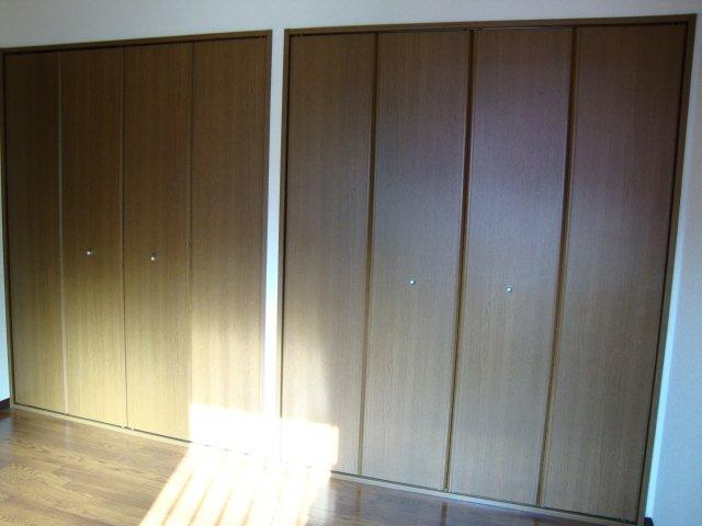 ロイヤルハイツ天拝坂参番館の収納|クローゼット