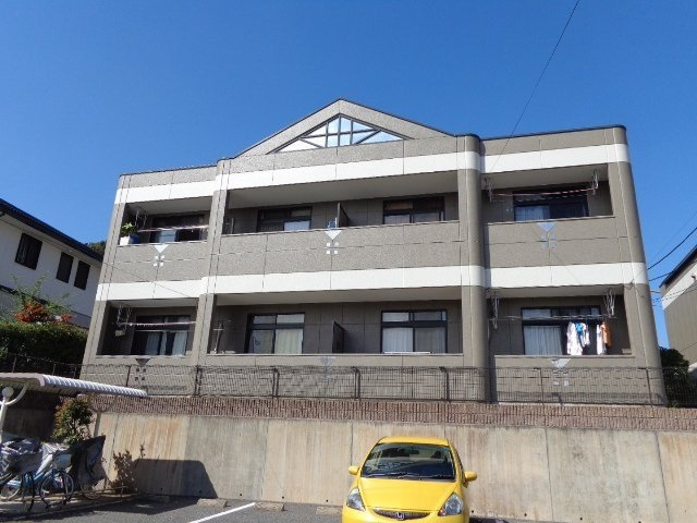 ロイヤルハイツ天拝坂参番館の外観