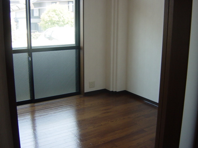 ロイヤルハイツ天拝坂参番館の洋室