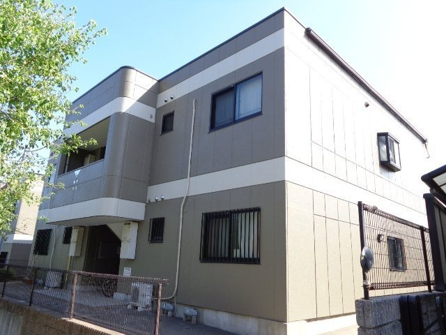 ロイヤルハイツ天拝坂参番館のエントランス