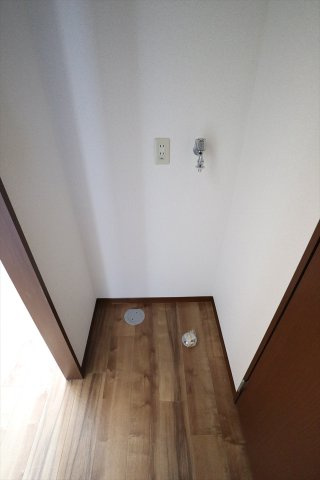 フレグランス　B棟の洗面所|洗濯機置場