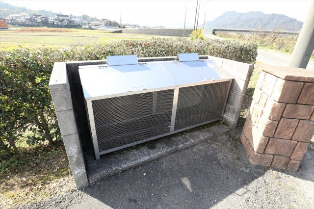 フレグランス　B棟のその他共用部分|ゴミ箱
