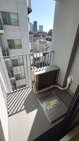 【バルコニー】