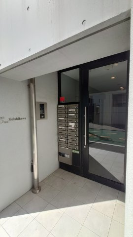 【エントランス】