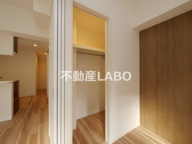 コンフォリア・リヴ淡路町一丁目の収納