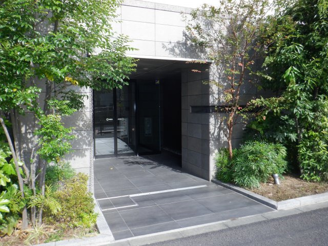 ルネ町屋のエントランス
