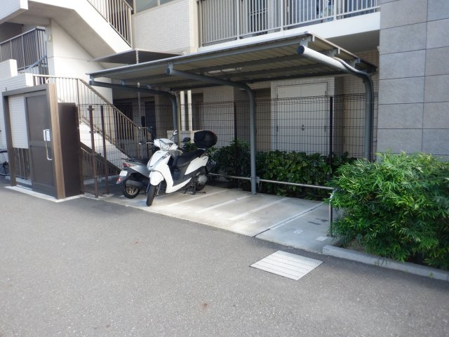 ルネ町屋の駐輪場|バイク置場