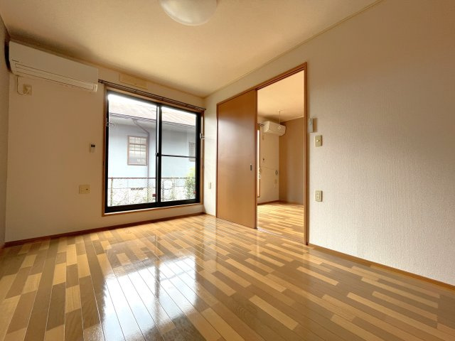 クレドールの洋室