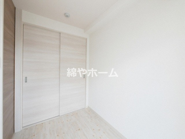 アイボリーポワント難波WESTの洋室|明るい洋室です