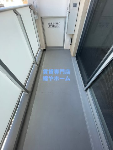 アイボリーポワント難波WESTのバルコニー|暖かな日差しのふりそそぐバルコニー