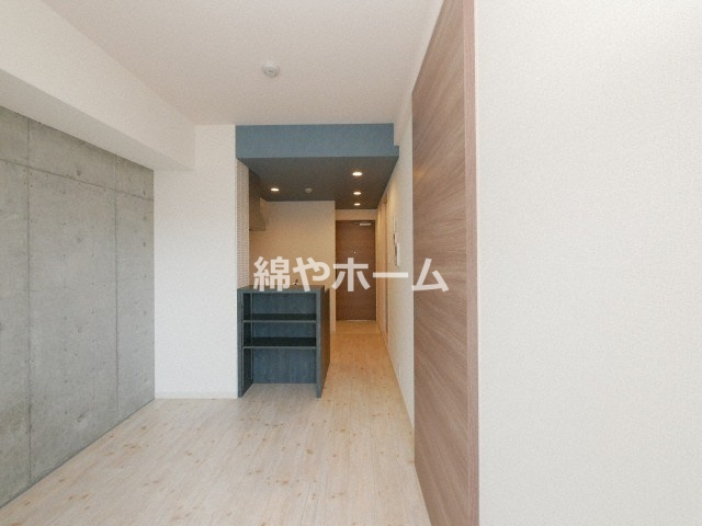 アイボリーポワント難波WESTの居間・リビング|ゆったりとしたリビングです