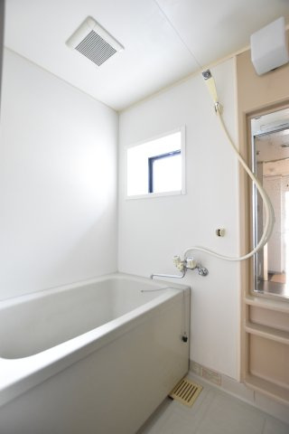 ニューライフおんだの浴室