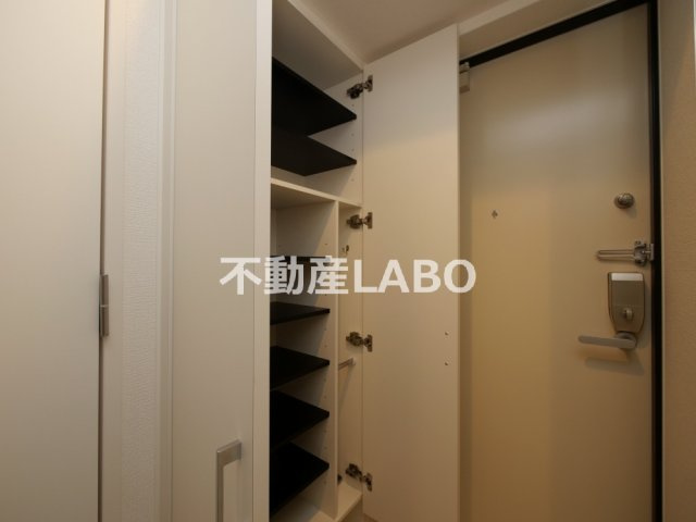 コンフォリア・リヴ淡路町一丁目のその他