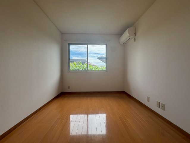狛江市元和泉１丁目のアパートの寝室