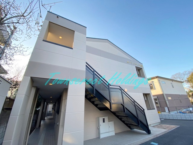 茅ヶ崎市小和田２丁目のアパートの外観